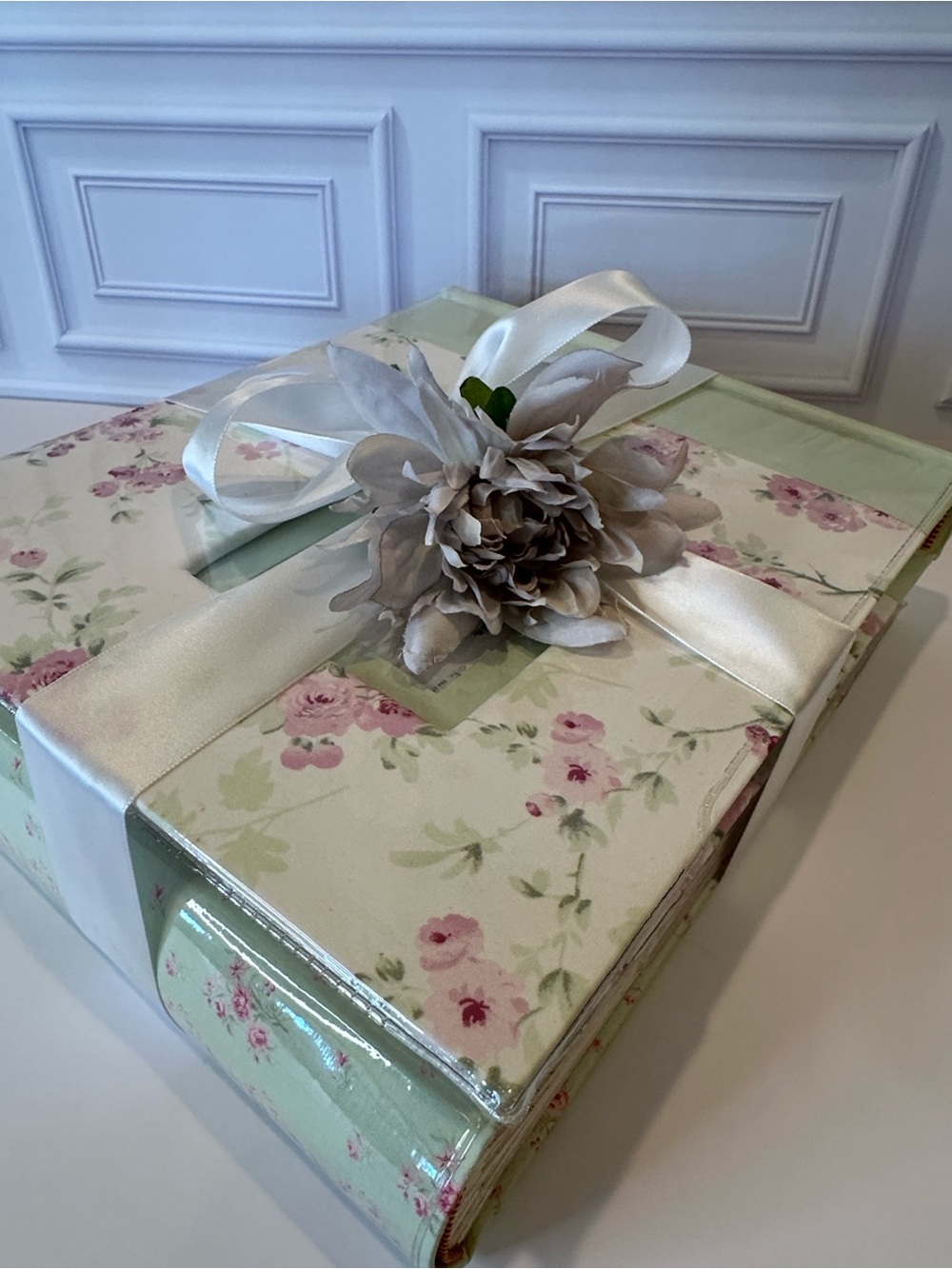 Simply Shabby Chic for Target Floral Photo Album Pink & Sage Bundle of 3 - Picture 12 of 14